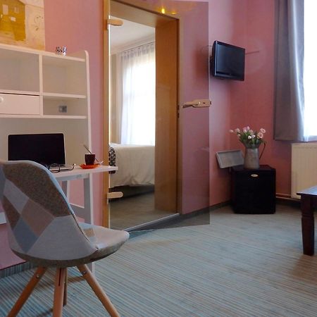 Strandhotel Villa Louisa & Appartementhaeuser Villa Josephine Und Villa Christine Juliusruh Habitación foto